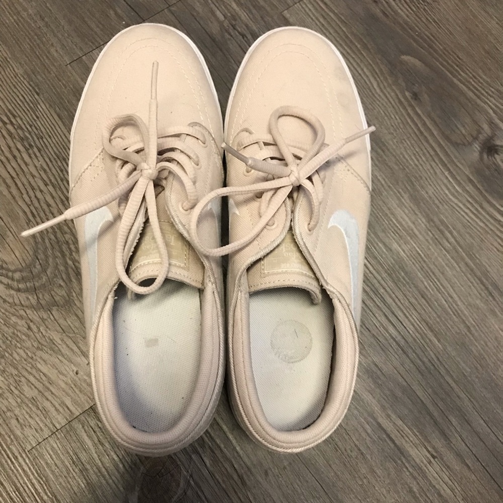 Nike SB Cream